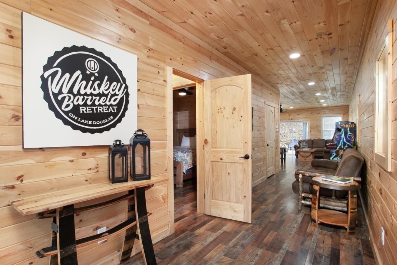 Вілла Whiskey Barrel W Hot Tub Arcade Game Fire Pit Сев'єрвілл Екстер'єр фото