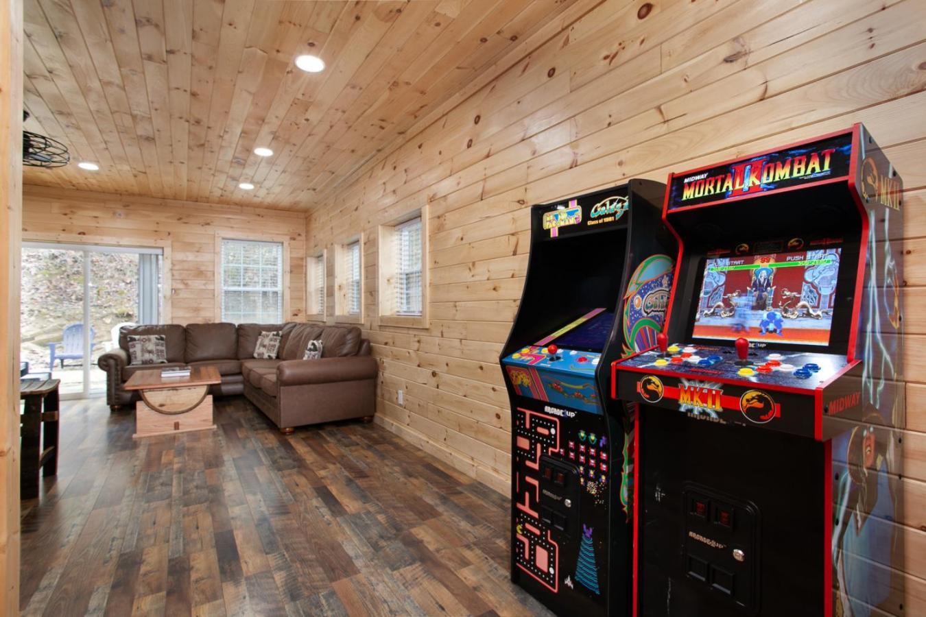 Вілла Whiskey Barrel W Hot Tub Arcade Game Fire Pit Сев'єрвілл Екстер'єр фото